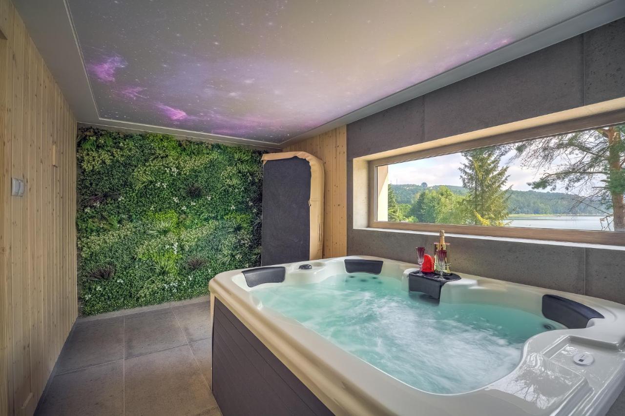 Znamirowickachata Sauna Jacuzzi Spa Знаміровіце Екстер'єр фото